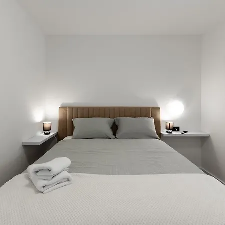 Apartment Sandra Vir